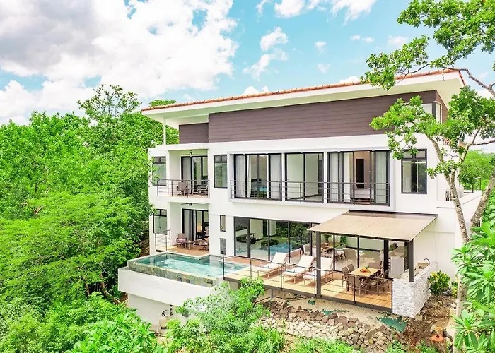 Casa Del Buho Playa Hermosa (Guanacaste)