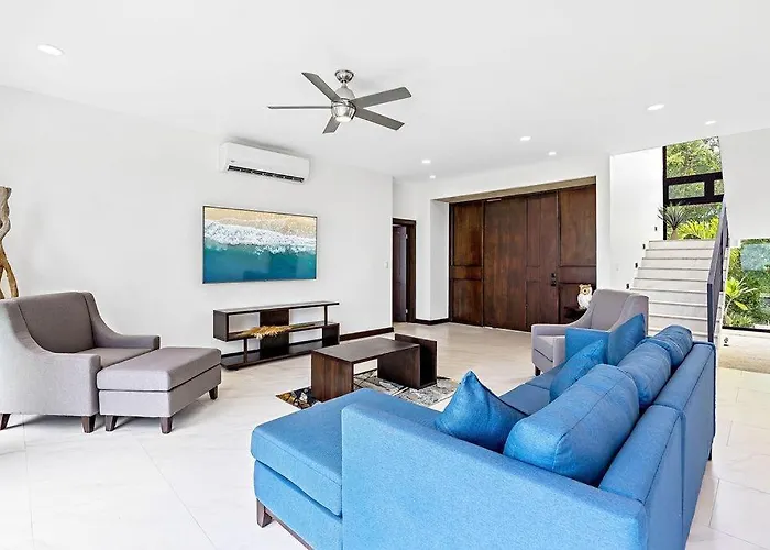 Casa Del Buho Playa Hermosa (Guanacaste)